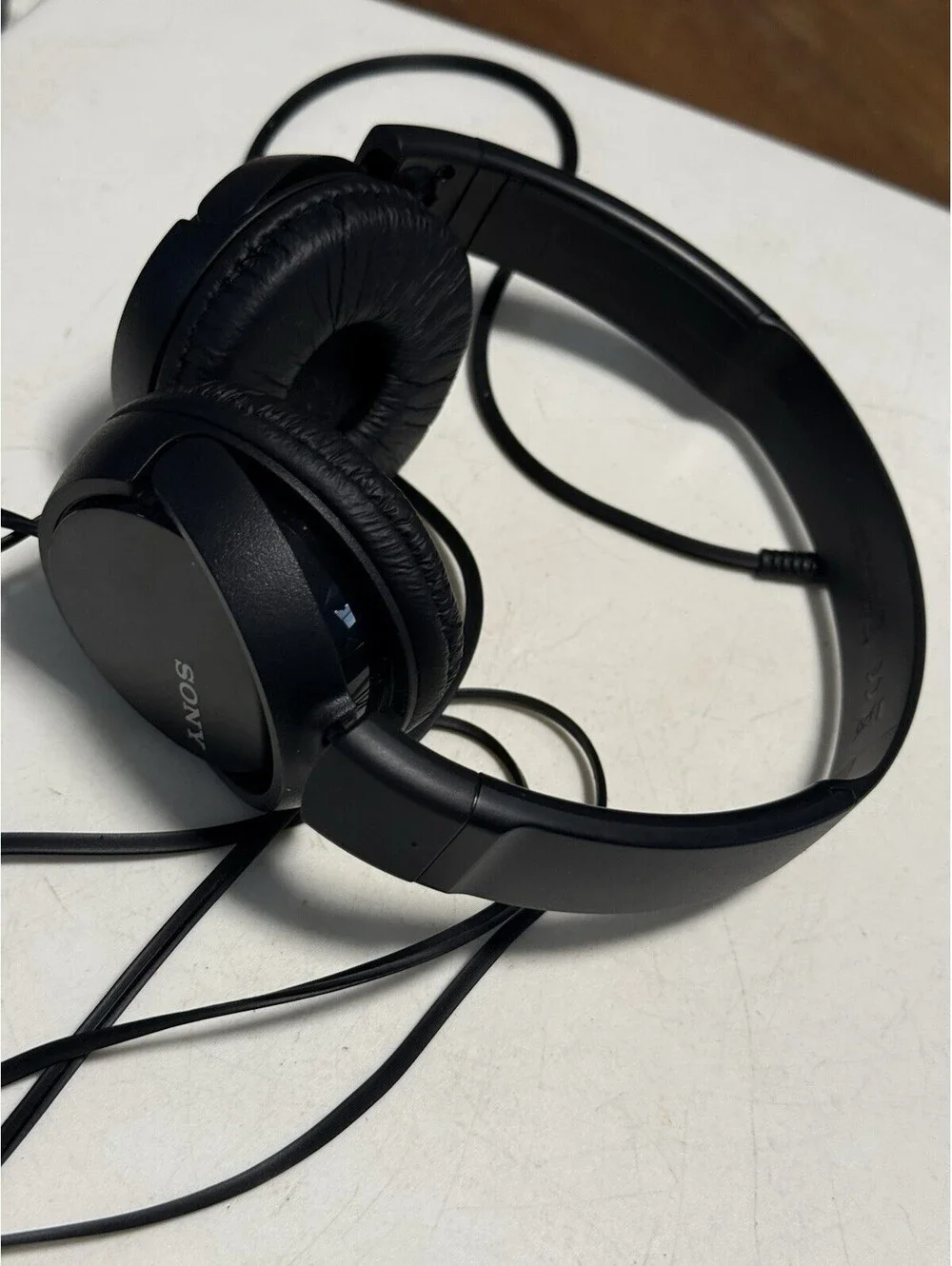 Sony MDR-ZX110 Wired On-Ear Headphones Black Foldable